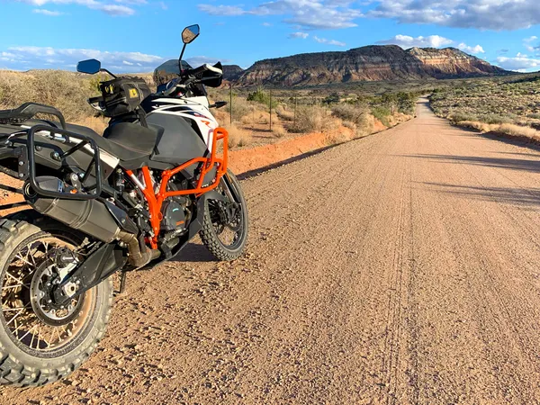 ktm 1090 super adventure r on dirt road