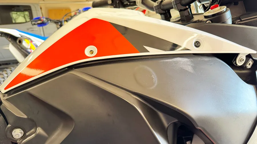 KTM 1290 Adventure R Fuel Tank Cover