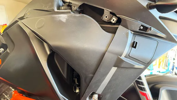 KTM 1290 Adventure R Side Mask Spoiler