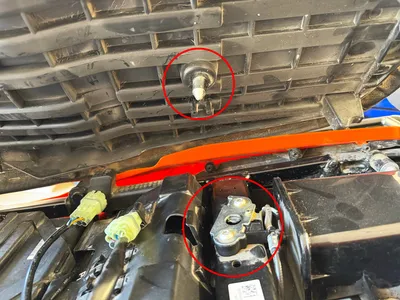 KTM 1290 Adventure seat locking post