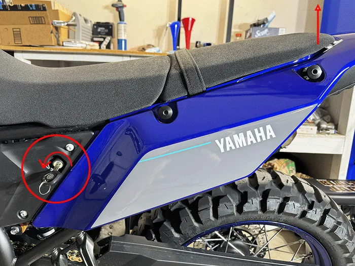 Yamaha Tenere 700 remove rear seat