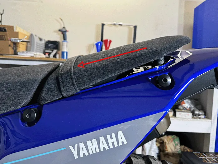 Yamaha Tenere 700 install slide forward rear seat section